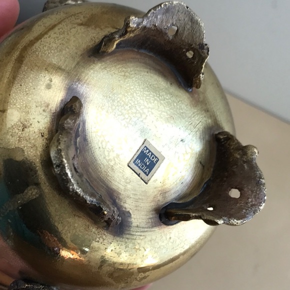 Brass Footed Handmade Candles with Handles India Vintage Centerpieces set of 2 - Picture 3 of 5